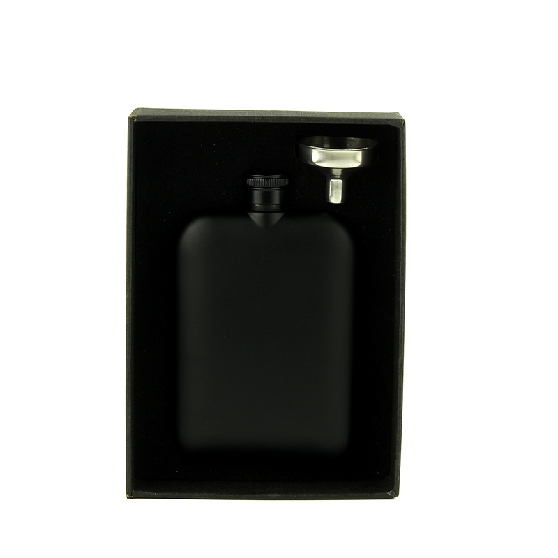 Elegant Hip Flask in Black with Funnel
